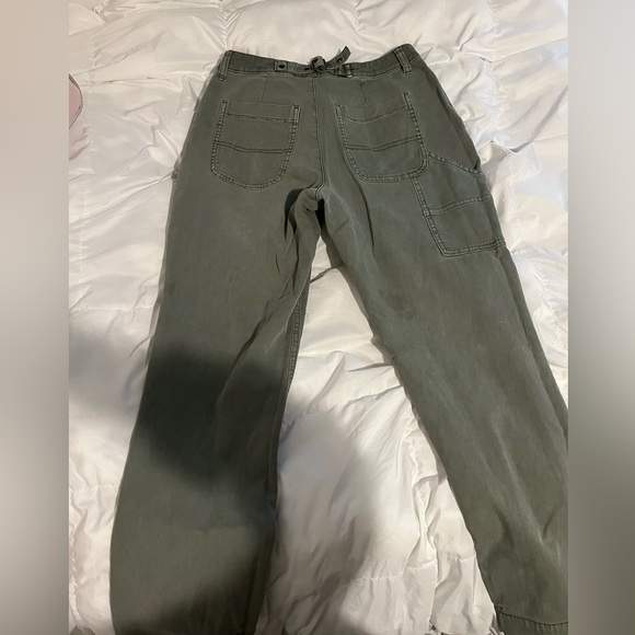 Old Navy camo green pants. - Picture 2 of 5